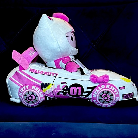 Hello Kitty Pink Racer - Picture 5 of 11